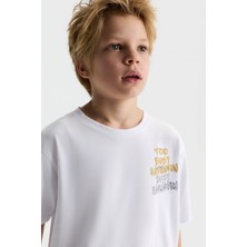 Nk Erkek Çocuk Busy Tshirt 8-14 Yaş Beyaz