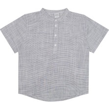 Antebies Mini Çizgili Keten Hakim Yakalı Tahta Düğmeli Uzun Kollu Erkek Çocuk Gömlek