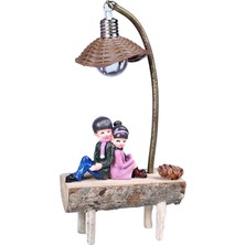 Liora Oturan Genç Aşıklar Biblo V1