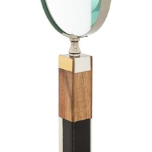 Liora Carmen Büyüteç