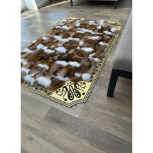 Decomarie Doğal Tilki Kürkü Halı – Altın Köşe Detaylı, Yoğun ve Lüks Doku