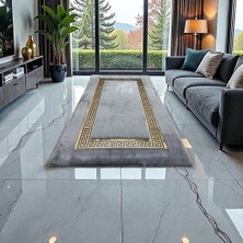 Decomarie Gri Zeminli Altın Çerçeveli Peluş Halı – Yumuşak Dokulu, Şık ve Dekoratif Halı