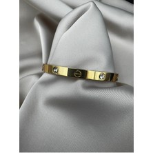 Luseda Gold Renk Kararmaz Çelik Taşlı Lüks Bileklik