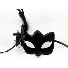 İsmiyle Al Siyah Renk Yandan Tüylü Beyaz Incili Süet Kaplama A Kalite Lüks Parti Maskesi 20X23 cm