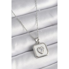 İsmiyle Al 316L Çelik Gümüş Renk Kare Madalyon Kalp Zirkon Taş Işleme Kadın Kolye