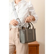 Just Polo  Kadın Yeni Sezon Ayarlanabilir Askılı Lüks El ve Omuz Çantası Shoulder Bag Ebat: 19 x 23 cm