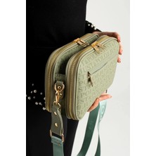 Just Polo  Kadın Yeşil Orta Boy Şıklığı ve Konforu Buluşturan Omuz Çantası Shoulder Bag 342053MH