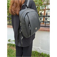 Just Polo Kadın Büyük Boy Siyah 9 Gözlü Sırt Çantası Suni Deri Materyal ile Şık ve Ergonomik Tasarım
