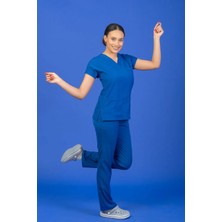 Unisex Kalıp Saks Mavisi Likralı Hemşire / Doktor Forması Scrubs (Takım)