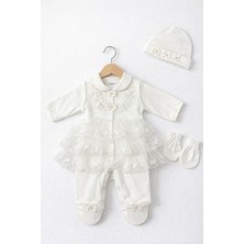 Kardeşler Bebe Dantelli Patikli Tulum Seti (Bere & Eldivenli)