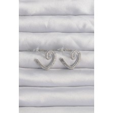 Luz&Pos Pirinç Gümüş Renk Zirkon Taşlı Kıvrımlı Yarım Kalp Küpe