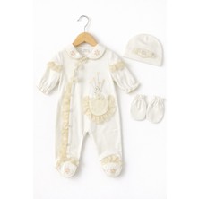 Kardeşler Bebe Dantelli Çiçek Nakışlı Kız Bebek Tulum Bere Eldiven Seti