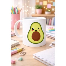 Sevimli Avokado Tasarımlı Porselen Kupa Model 120 - Göz Kırpan Avokado Figürlü Kahve & Çay Kupası