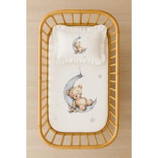 Moda Lime Ayda Uyuyan Ayıcık Bebek Nevresim Takımı – 70×120 – %100 Akfil – Içi Dolgulu Fırfırlı