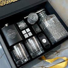 Hediyemen Isme Özel 8 Parça Lüks Viski Şişeli Sunum Kutusu – Süngerli Tasarım