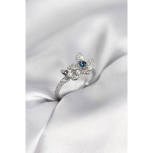 S'82 Gümüş Renk Çiçek Model Zirkon Taşlı Kadın Yüzük