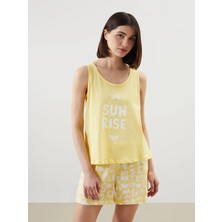 Lc Waikiki Yeni Sezon Bisiklet Yaka Baskılı Kadın Şortlu Pijama Takımı