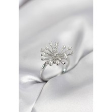 S'82 Gümüş Renk Karahindiba Model Zirkon Taşlı Kadın Yüzük