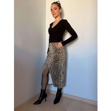 Leopar Önden Yırtmaç Detaylı Denim Etek