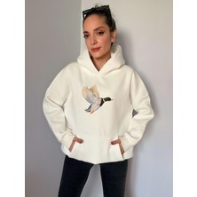 Beyaz Önü Nakış Işleme Şardonlu Sweatshirt