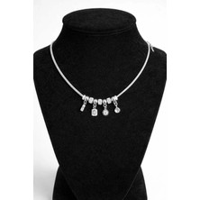 Işıltılı Baget Taşlı ve Yıldız Figürlü Charm Kolye