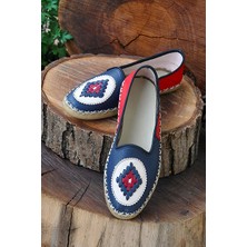 Musa Efendizade Nakışlı Lacivert Bayan Sandalet