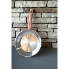 Elegancev Kapsül Tabanlı Çelik Tava - Yumurta Tavası - Kızartma Tavası- Bakalit Saplı - 20 cm