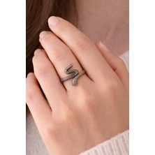 Herşey Nota Yılan Figürlü Ayarlanabilir Gümüş Renk Yüzük – Örgü Dokulu Trend Model