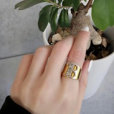 Necati Gün B Harfi Baget Taşlı Gold  Kaplama Gümüş Yüzük