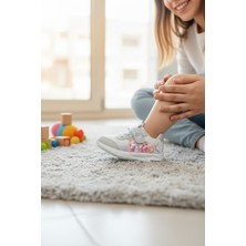 Enoch Kahraman Figürlü ve Grafik Panel Detaylı Ilk Adım Bebek Ayakkabı