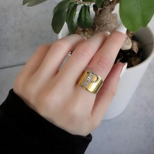 Necati Gün P Harfi Baget Taşlı Gold Kaplama Gümüş Yüzük