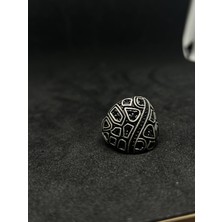 925 Ayar Gümüş Kaplama Siyah Zirkon Taşlı Geometrik Desenli Erkek Yüzük