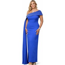 Kayık Yaka Taş Detaylı Uzun Abiye Elbise – Pelerin Detaylı Şık Gece Elbisesi