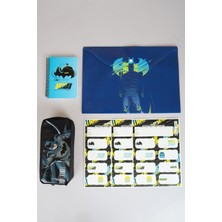 Dekomus Ile Lisanslı Batman Kalem Çantası,çıtçıt Dosya,bloknot ve 24'lü Okul Etiketi Seti