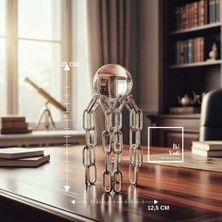 İki Yedi Konsept Stilpo Gümüş Zincir Figürlü Kristal Küre Obje 25 Cm, Modern Masaüstü Ofis ve Salon Dekor Aksesuarı