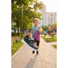 Enoch Zikzak Dikiş Detaylı ve Kontrast Topuk Panelli Çocuk Spor Ayakkabı