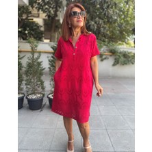 Üç Düğme Yakalı Brode Elbise Kırmızı