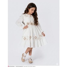 bebexy Fisto Çiçek Detaylı Beyaz Elbise