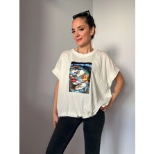 Beyaz Paint Girl Baskılı Alttan Büzmeli Tişört