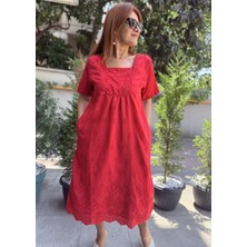 Kare Yaka Brode Elbise Kırmızı