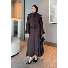 Lamelif Geniş Yakalı Etekli Takım Kahverengi