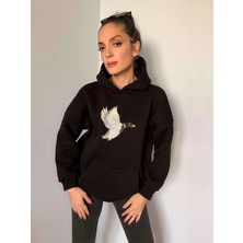 Siyah Önü Nakış Işleme Şardonlu Sweatshirt