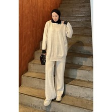 Lamelif Yakası Taşlı Triko Takım Bej