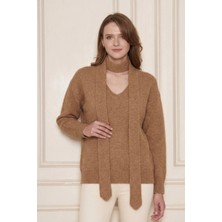 Irmak Kerekli Kadın Yumuşak Dokulu V Yaka Oversize Yünlü Triko Kazak Atkı Takım 7141 Camel