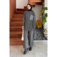 Lamelif Cep Detaylı Triko Takım Füme