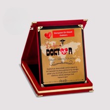 Hediye Vakti Kişiye Özel Doktor Plaketi – Kadife Kutulu Teşekkür ve Başarı Ödülü