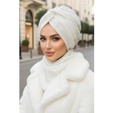 Aişe Tesettür Beyaz Triko Kışlık Burgu Bone ve Etol Takım