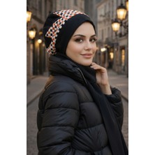 Aişe Tesettür Siyah Kareli Tesettür Bere