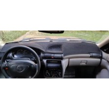 Lee Willson Opel Astra F Modellerine Uygun Torpido Koruma Halısı Siyah Kenar Renk