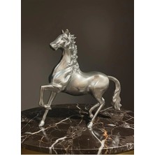 Mikasa Moor Gümüş At Biblo 37 cm